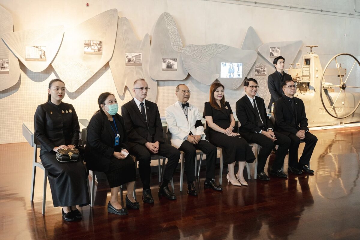 Group photo at the exhibition